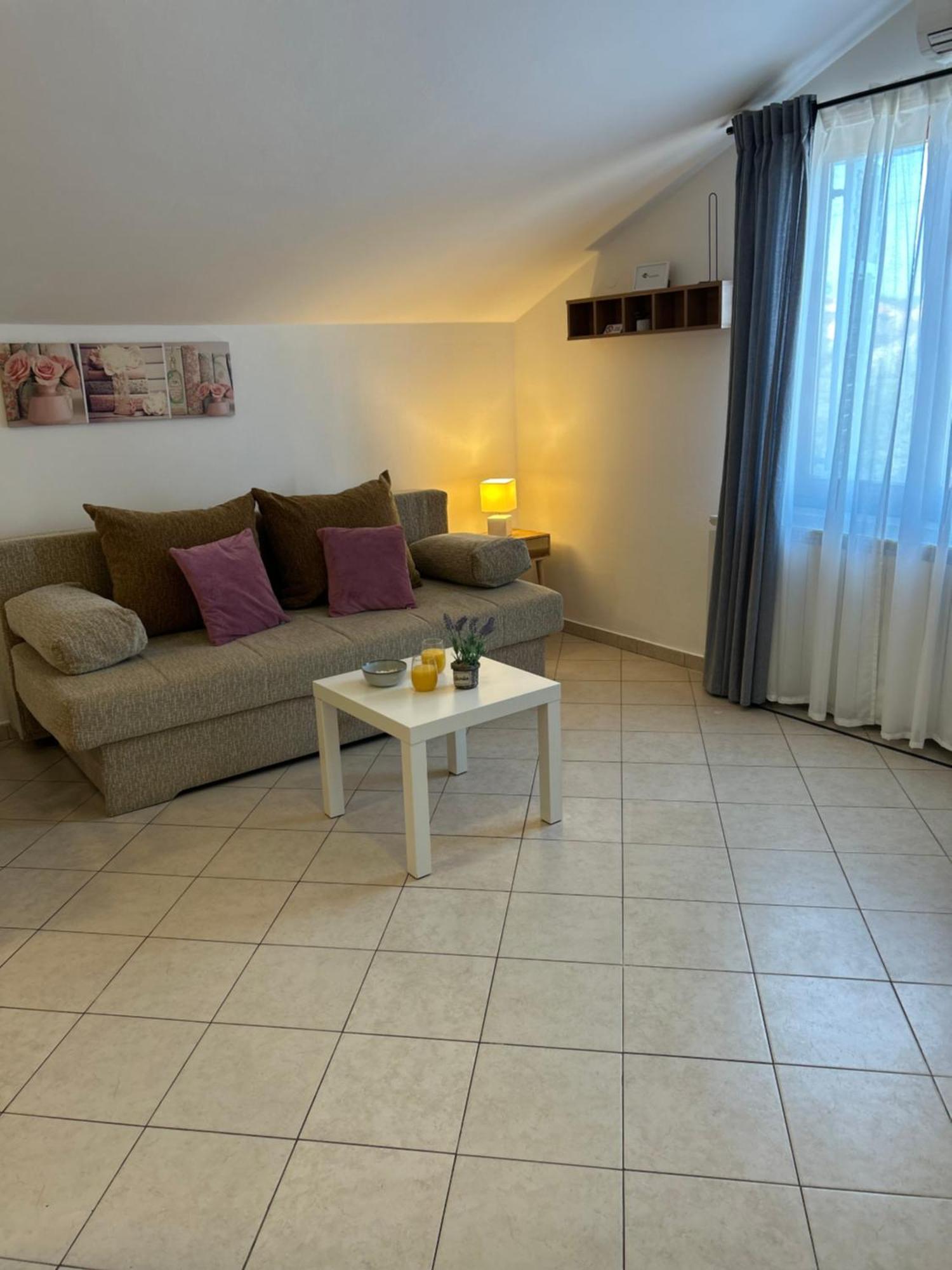 Marina Apartamento Sveti Filip i Jakov